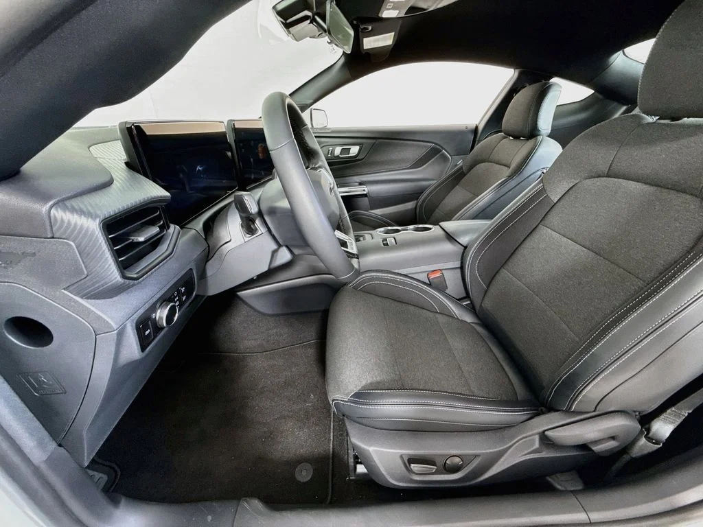2025 Ford Mustang EcoBoost Fastback - Photo 20
