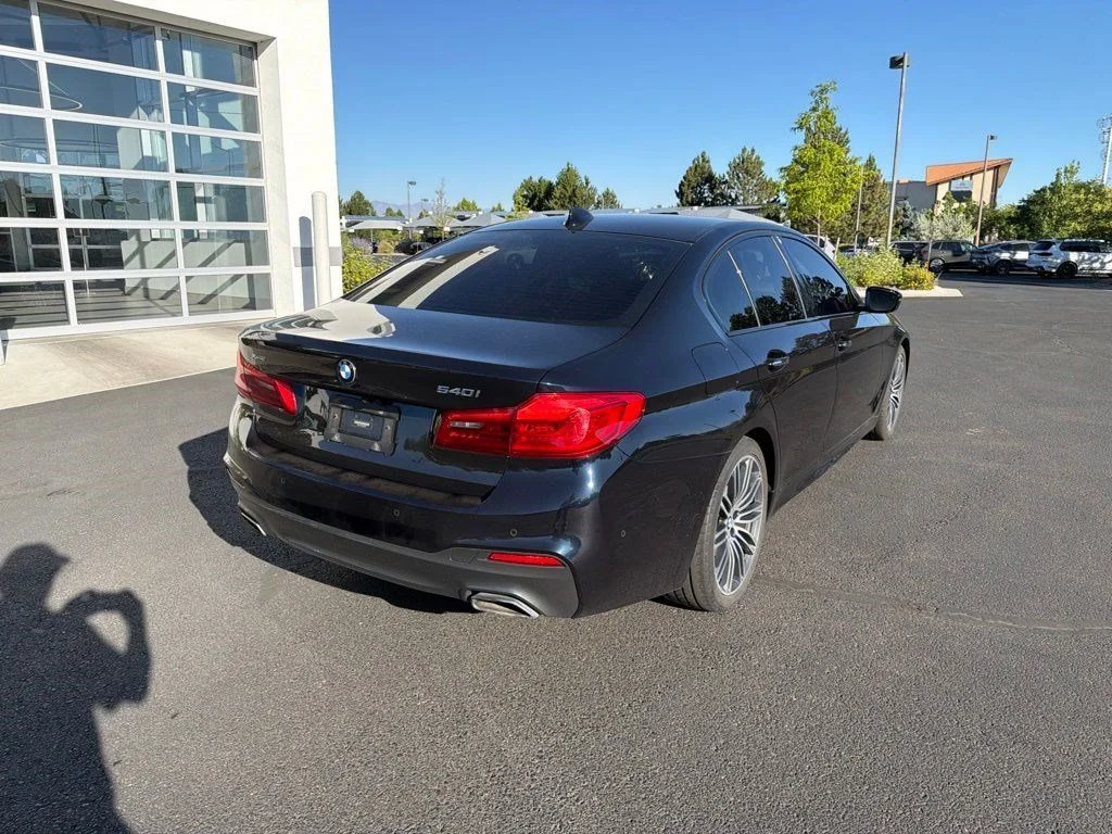 Used 2018 Carbon Black Metallic BMW 540i xDrive image 5