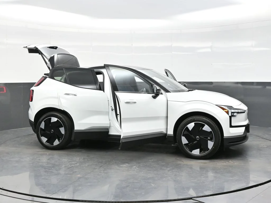 New 2026 Crystal White Volvo Twin Motor Performance Plus image 42