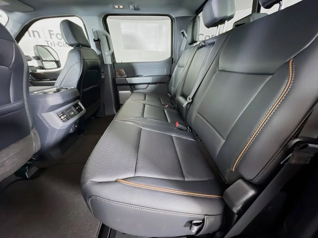 New 2026 Carbonized Gray Metallic Ford Lariat image 30