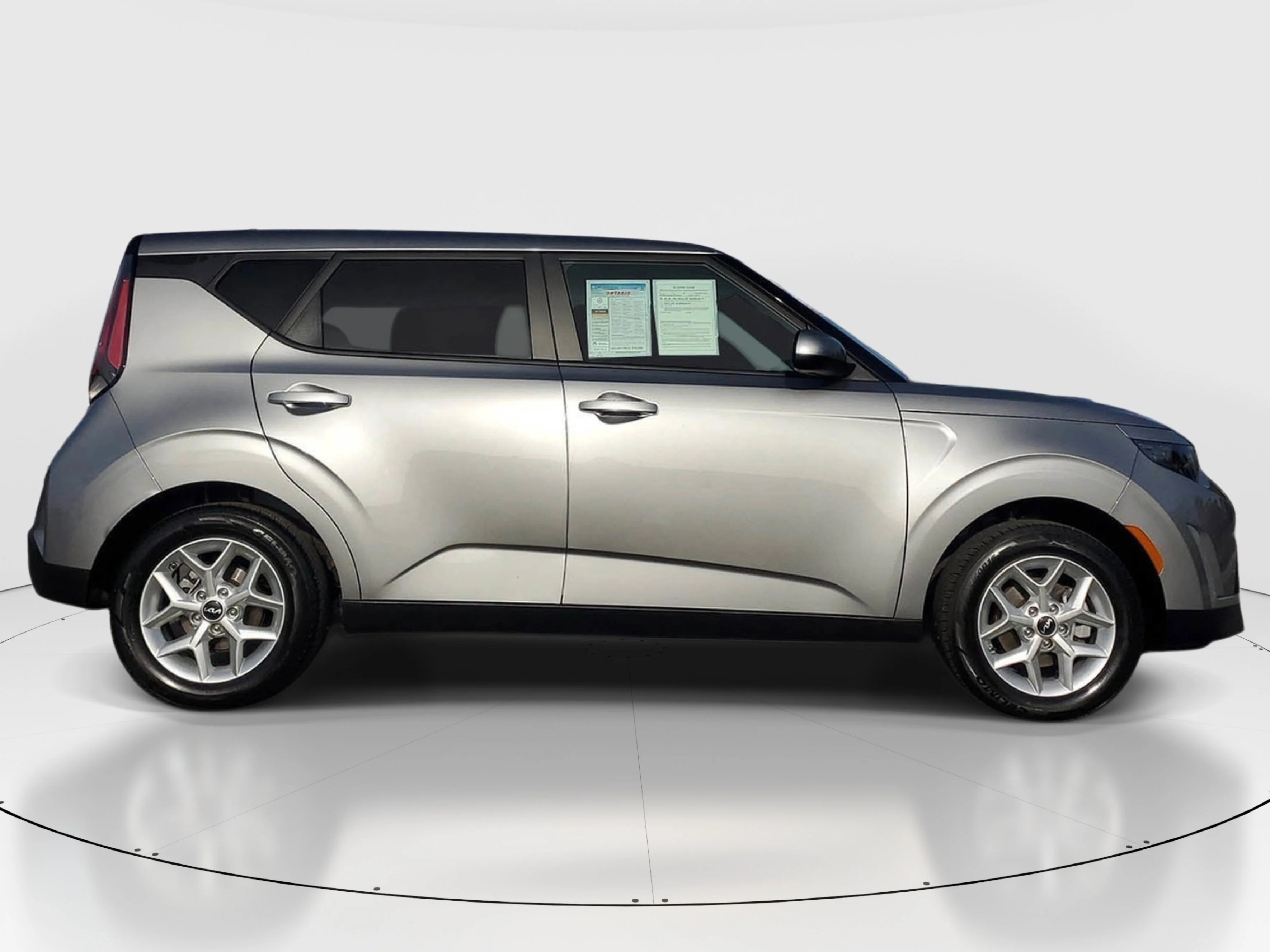 Used 2024 Gray Kia LX image 3