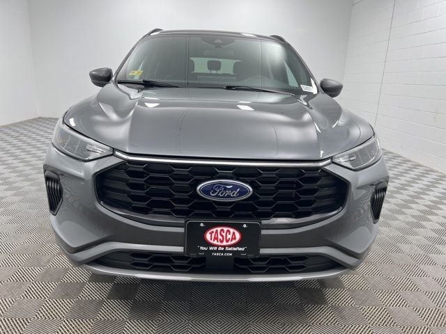 Used 2024 Carbonized Gray Metallic Ford ST-Line image 3