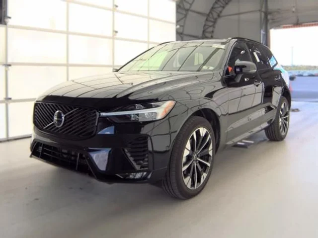 2026 Volvo XC60 B5 Plus