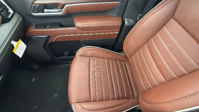 2026 GMC Sierra 2500HD Denali Ultimate - Photo 12