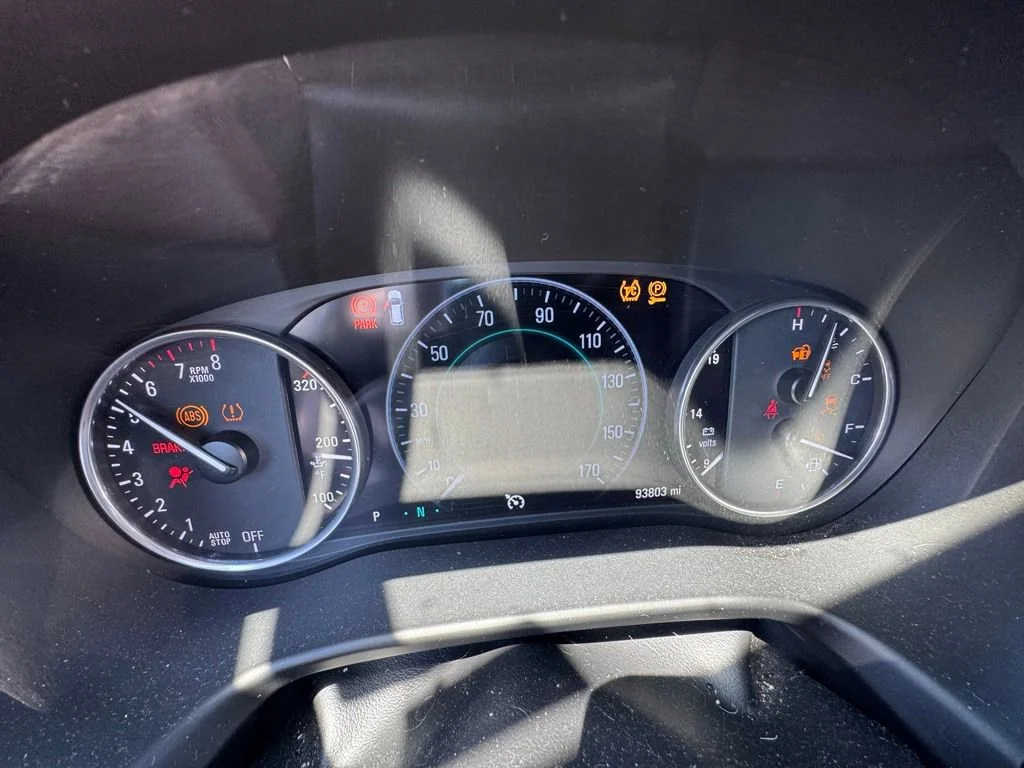 Used 2019 Includes Spectra Gray lower exterior accent color.) Buick Avenir image 12