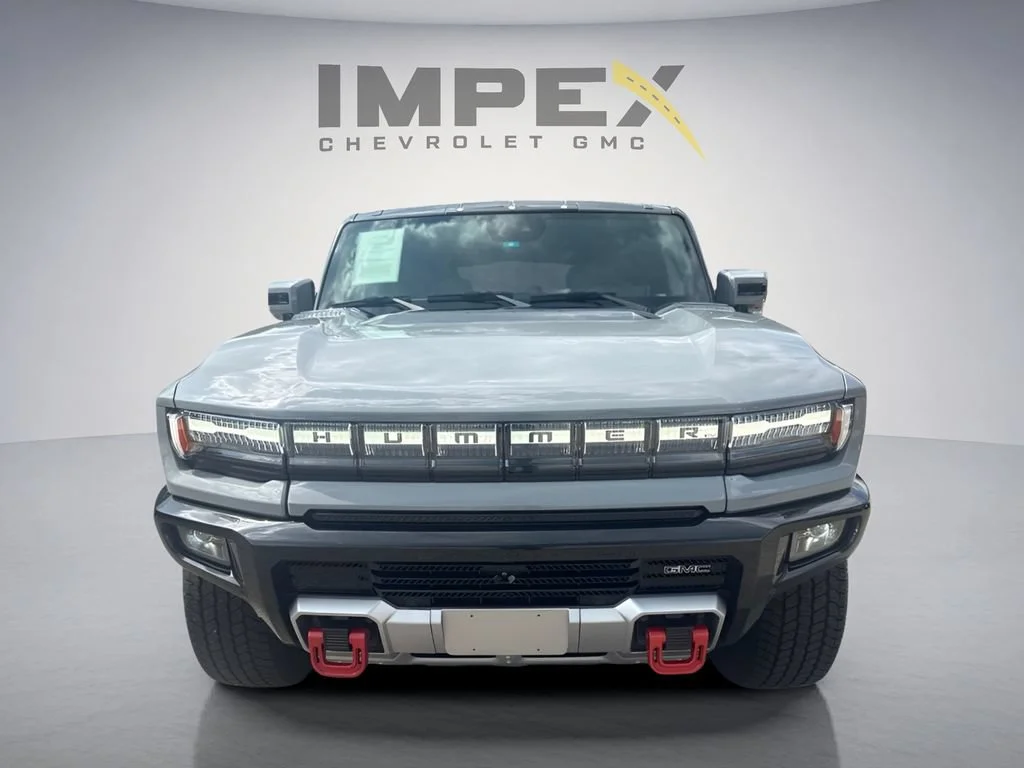 Used 2025 Meteorite Metallic (Grey) GMC 2X image 8