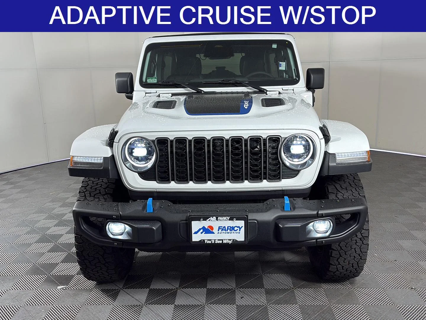 Used 2025 Bright White Clearcoat Jeep Rubicon X image 4