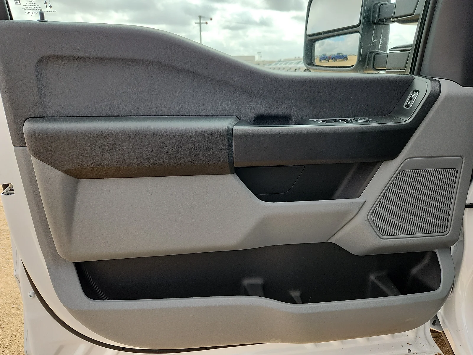 New 2026 Oxford White Ford F-250® XL image 14