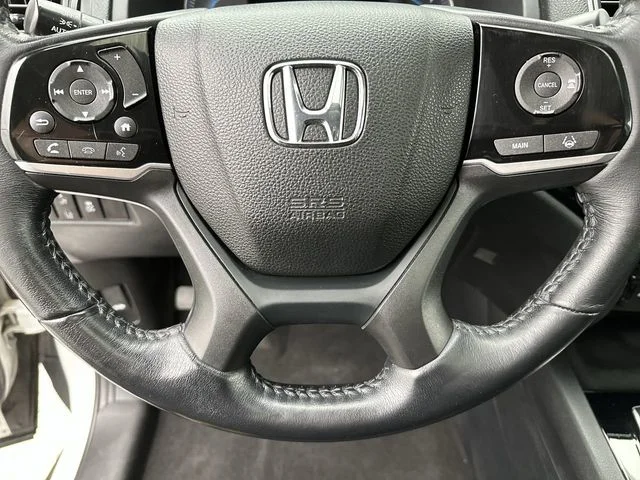 Used 2021 White Honda Touring image 14