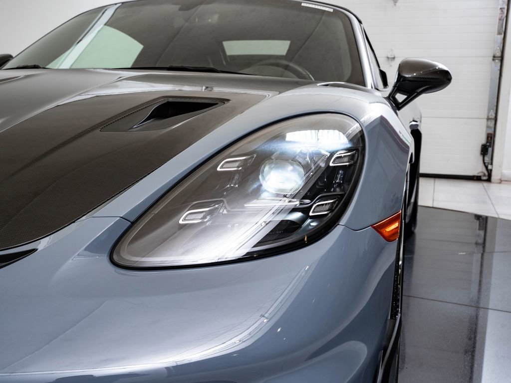 Certified Used 2024 Arctic Grey Porsche RS image 13