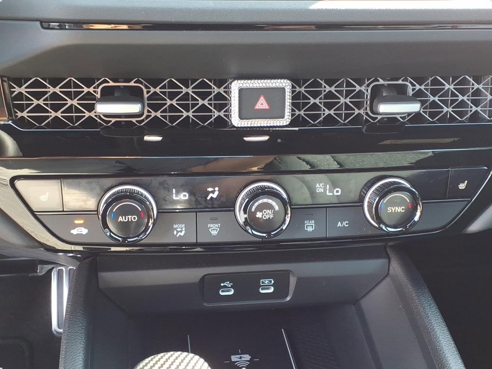 Used 2025  Honda Sport image 15
