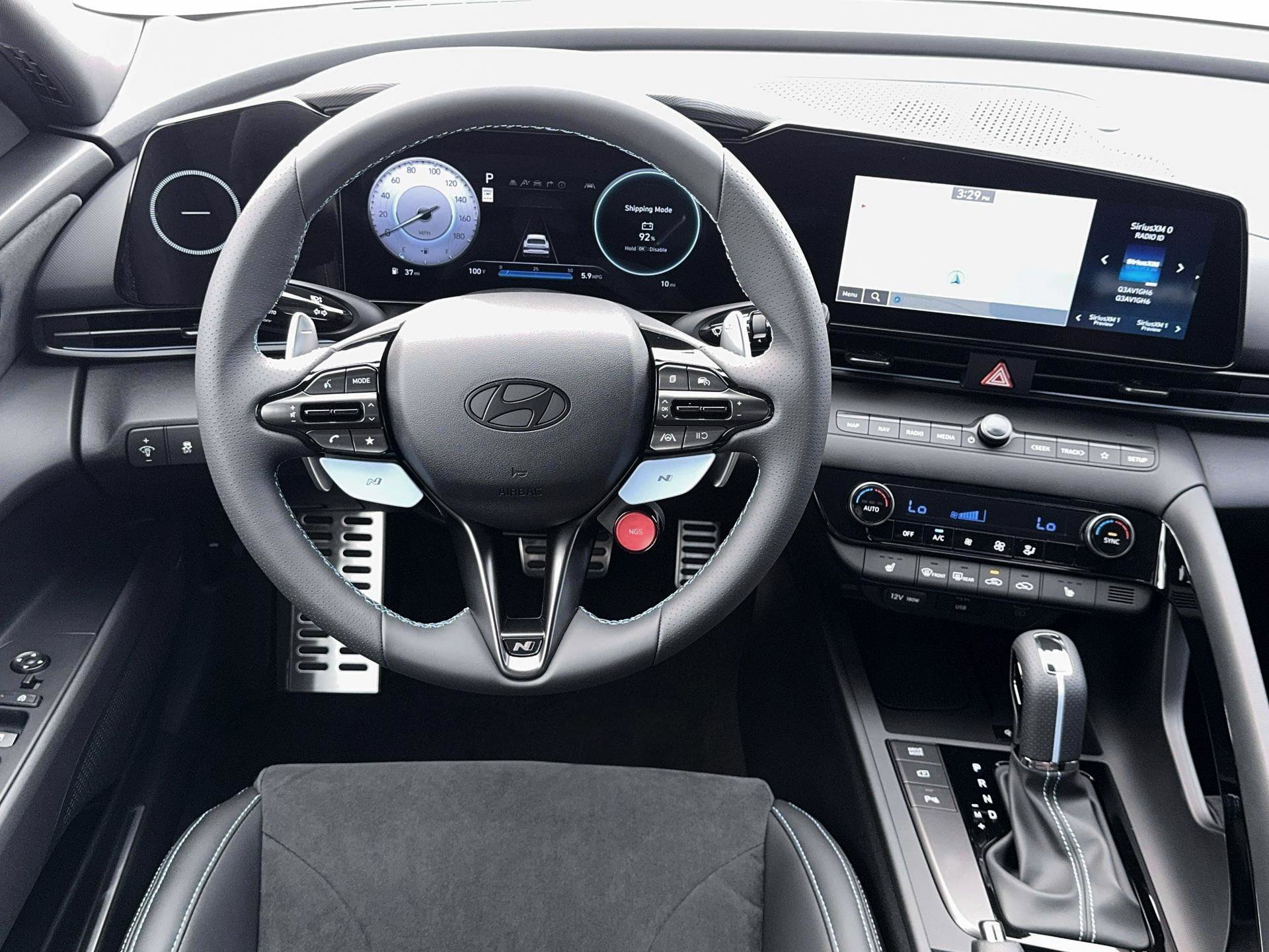New 2026 Atlas White Hyundai Base image 17