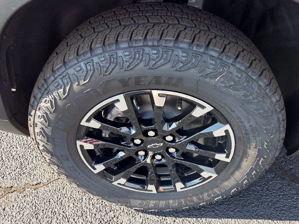 New 2026 Sterling Gray Metallic Chevrolet Z71 image 43