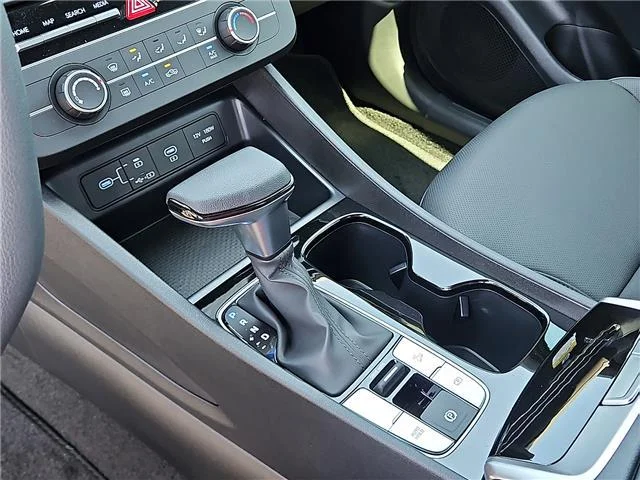 New 2027 Blue Stone Hyundai SE image 20