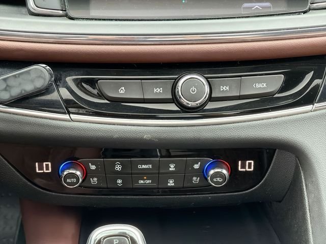 Used 2018 White Buick Avenir image 19