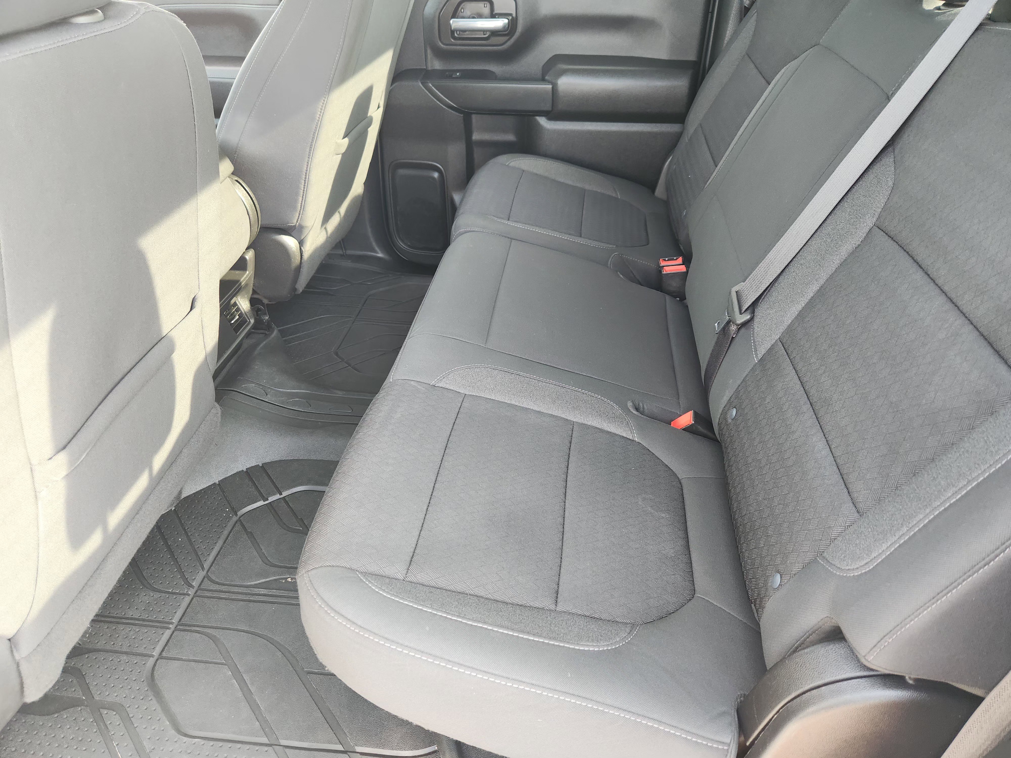 Used 2022 Summit White Chevrolet LT image 28