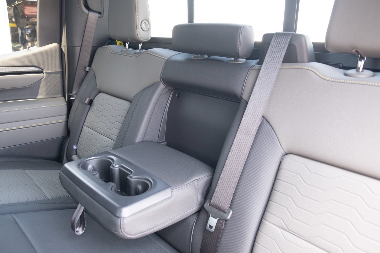 2026 Chevrolet Silverado 1500 ZR2 - Photo 22