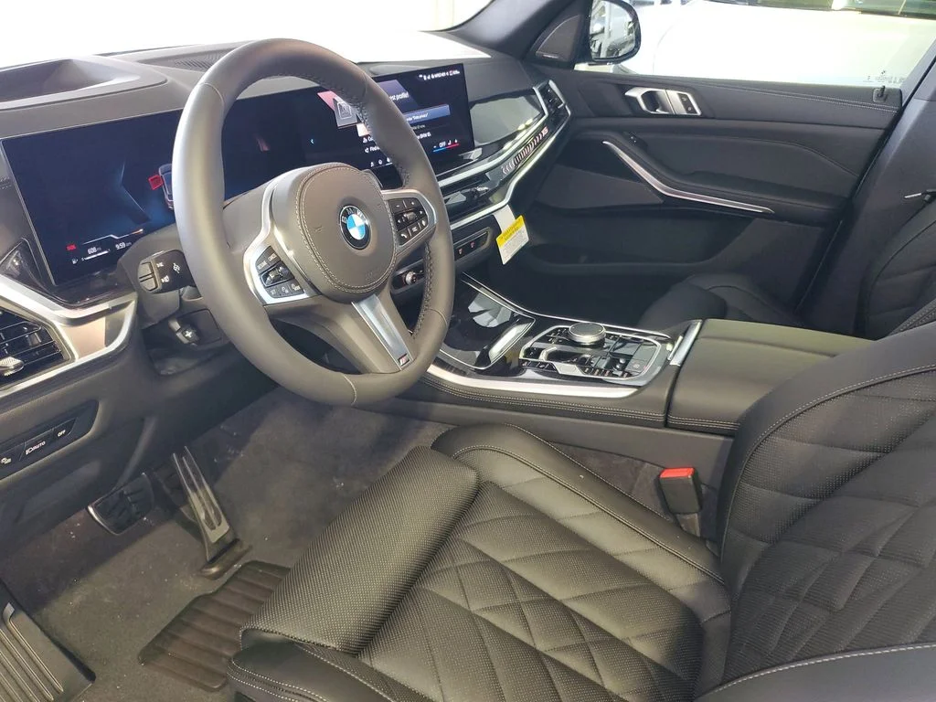 Used 2026 Gray BMW sDrive40i image 15