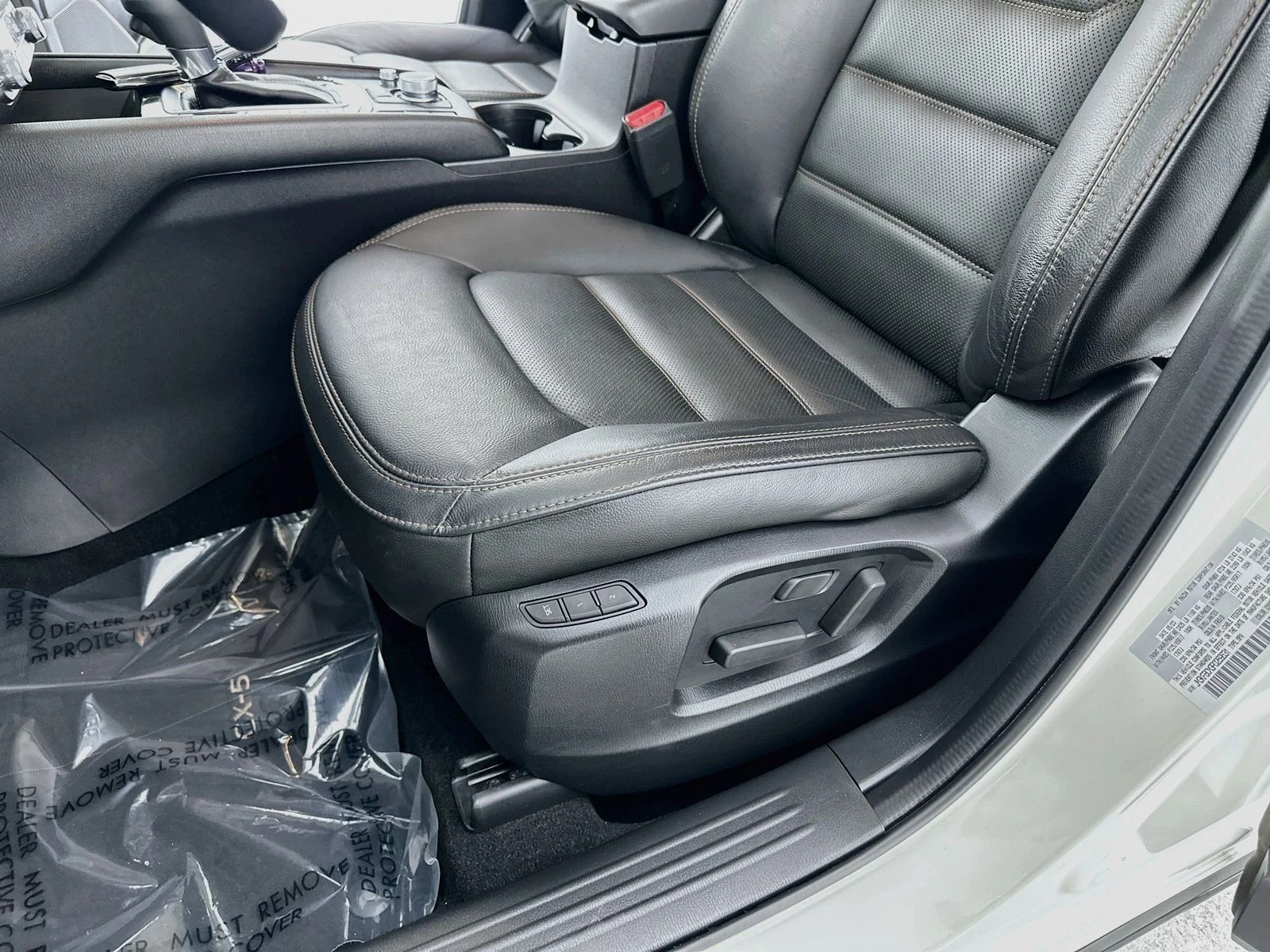 Used 2023 White Mazda 2.5 S Preferred Package image 23