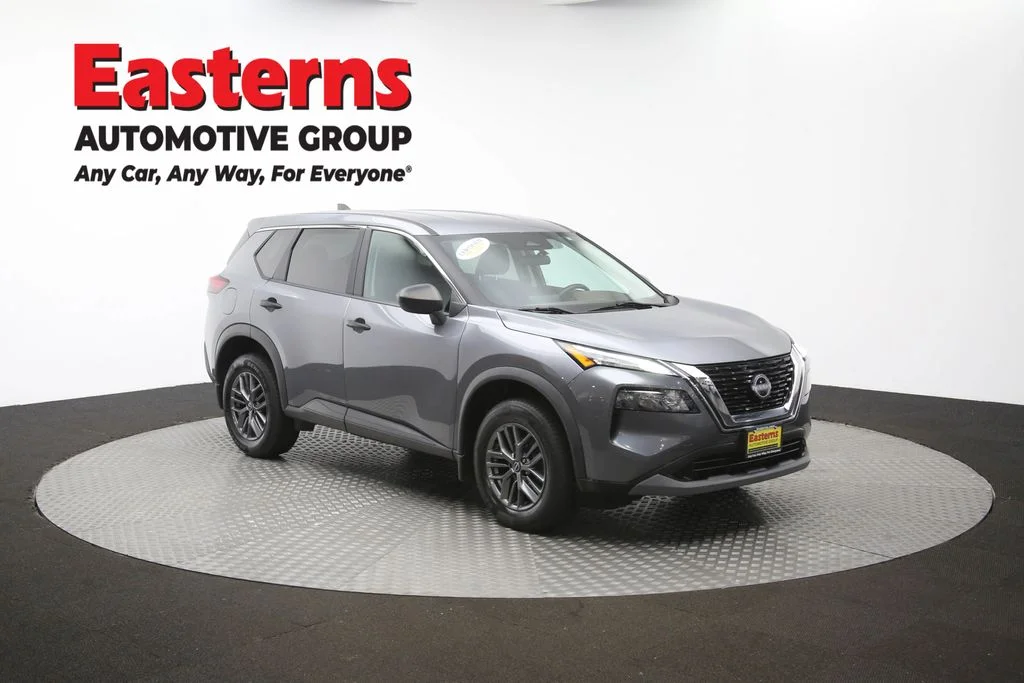 Used 2023 Gray Nissan S image 49