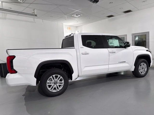 New 2026 Ice Cap Toyota SR5 image 10