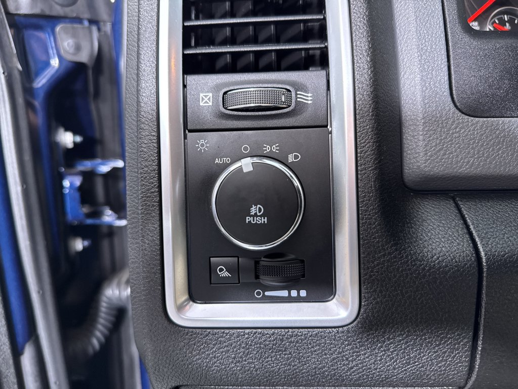Used 2020 Patriot Blue Pearlcoat Ram Warlock image 29