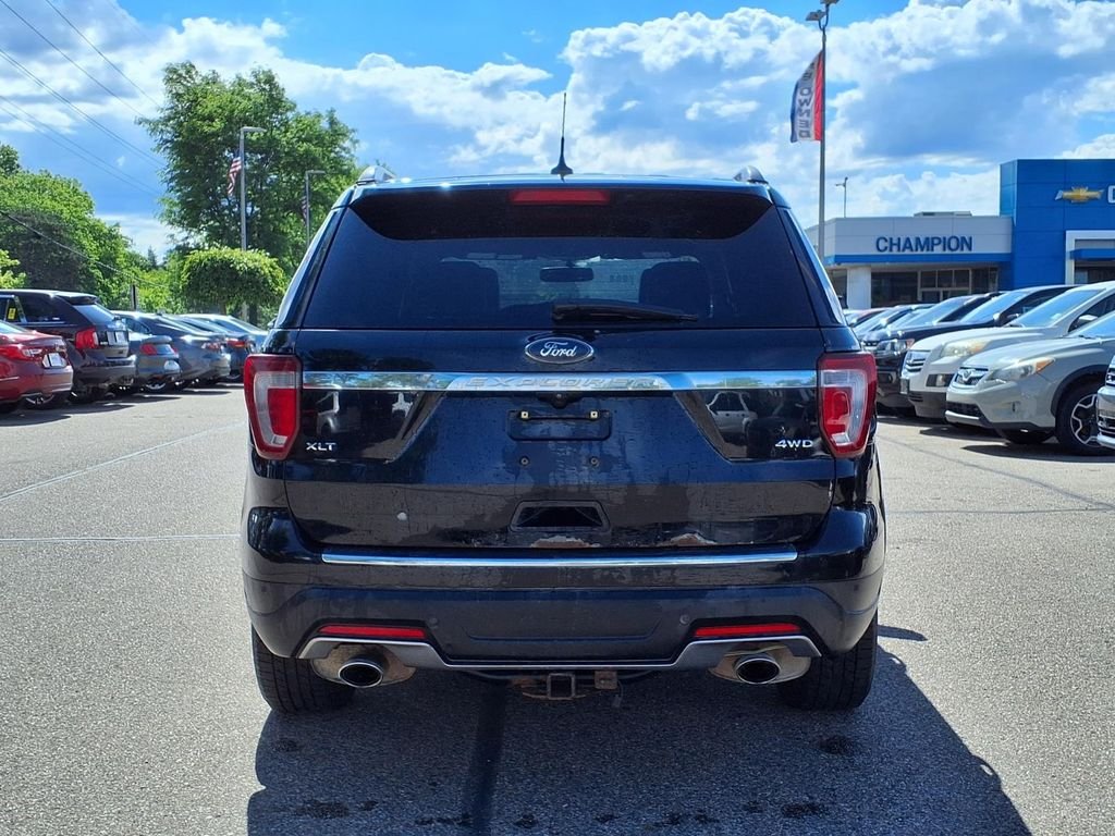 Used 2018 Black Ford XLT image 5