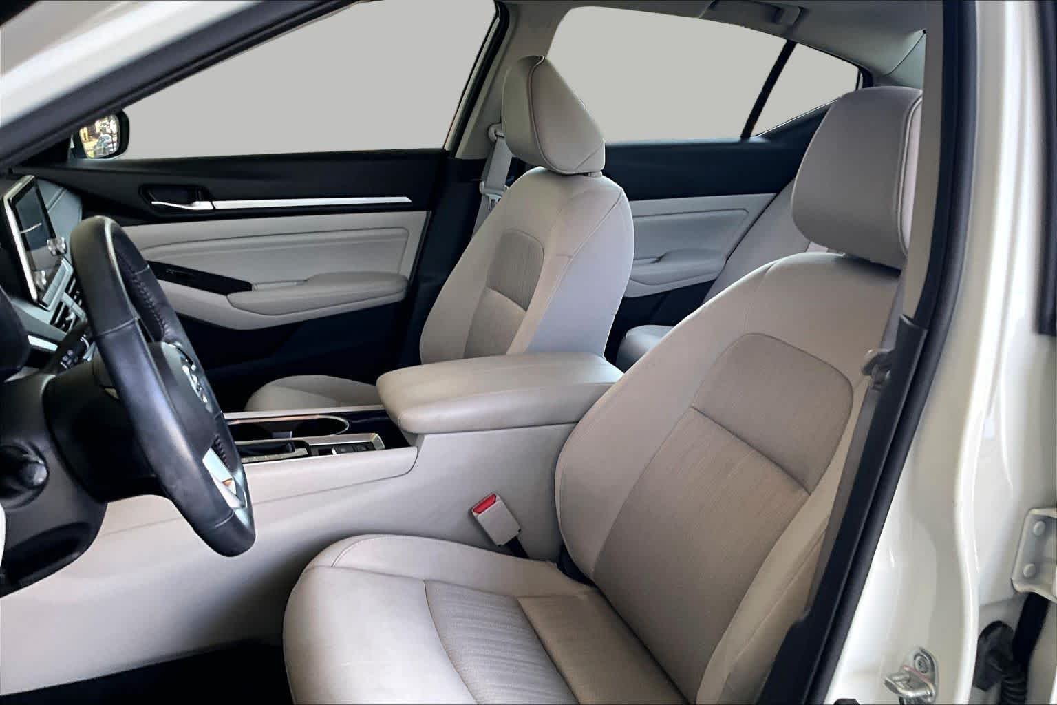 Pre-Owned 2021 Nissan Altima 2.5 SV