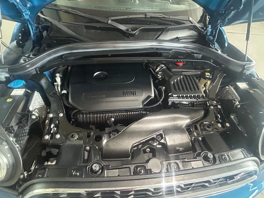 Used 2022 Island Blue Metallic MINI Classic image 34