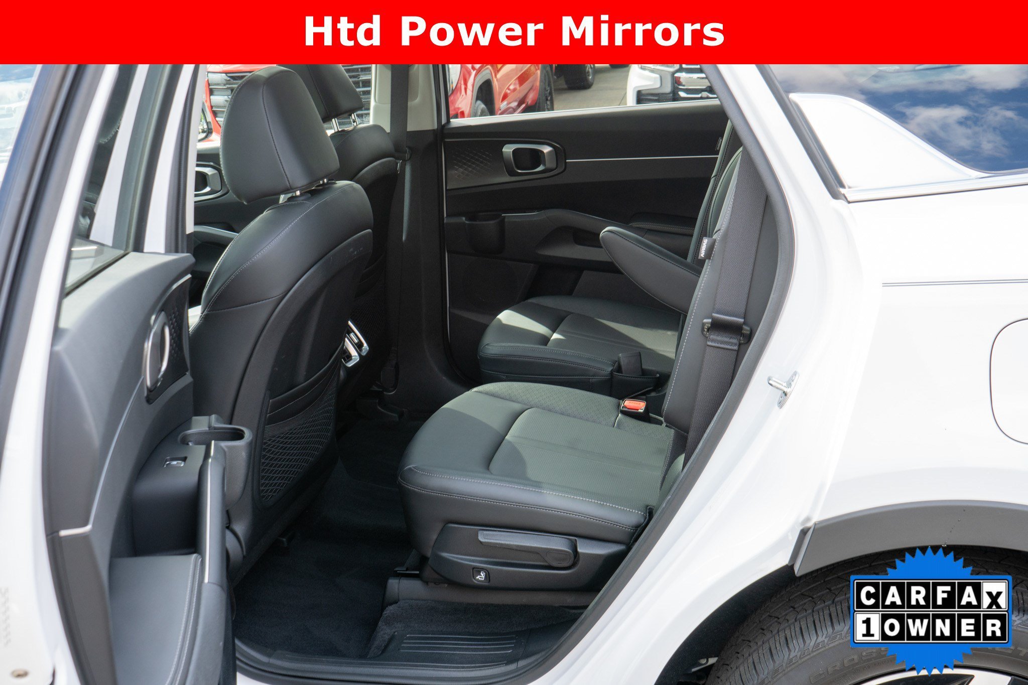 2025 Kia Sorento EX - Photo 30