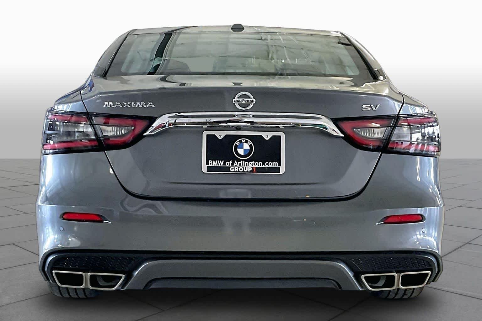 Used 2021 Gun Metallic Nissan SV image 4