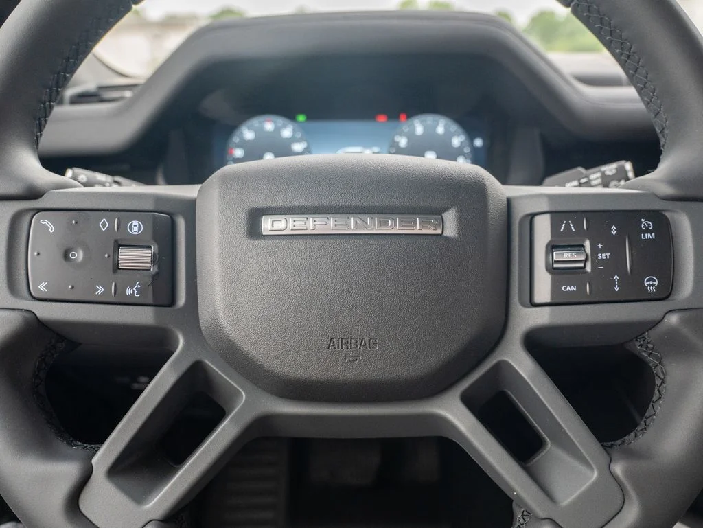 New 2026 Green Land Rover S image 14