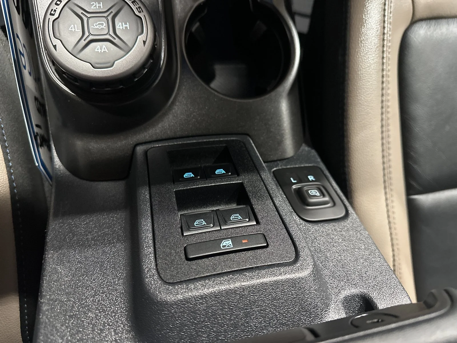 2023 Ford Bronco 4-Door Wildtrak - Photo 74