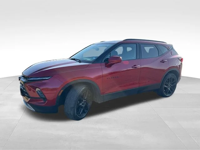Used 2023 Red Chevrolet LT image 3