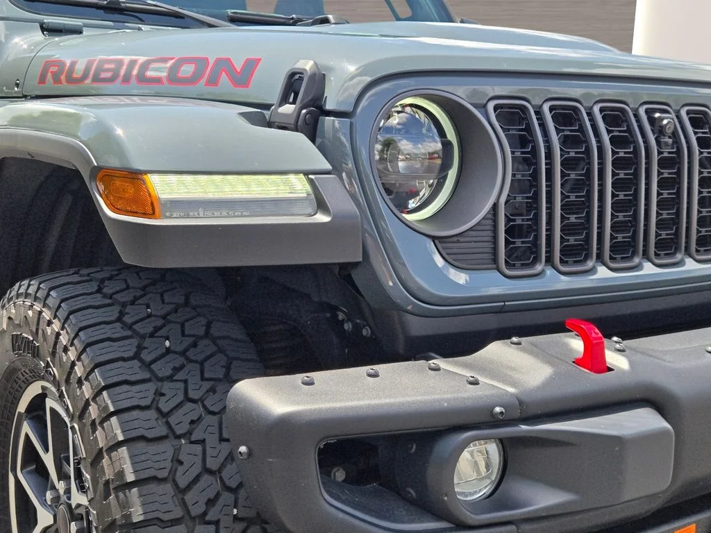 Used 2024 Gray Jeep Rubicon image 2