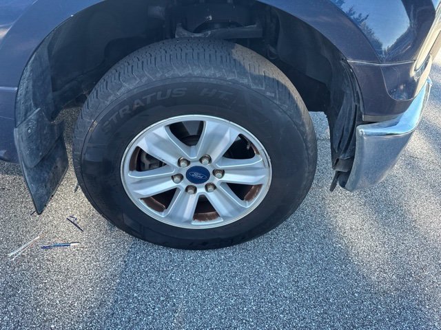 Used 2015 Blue Ford XLT image 12