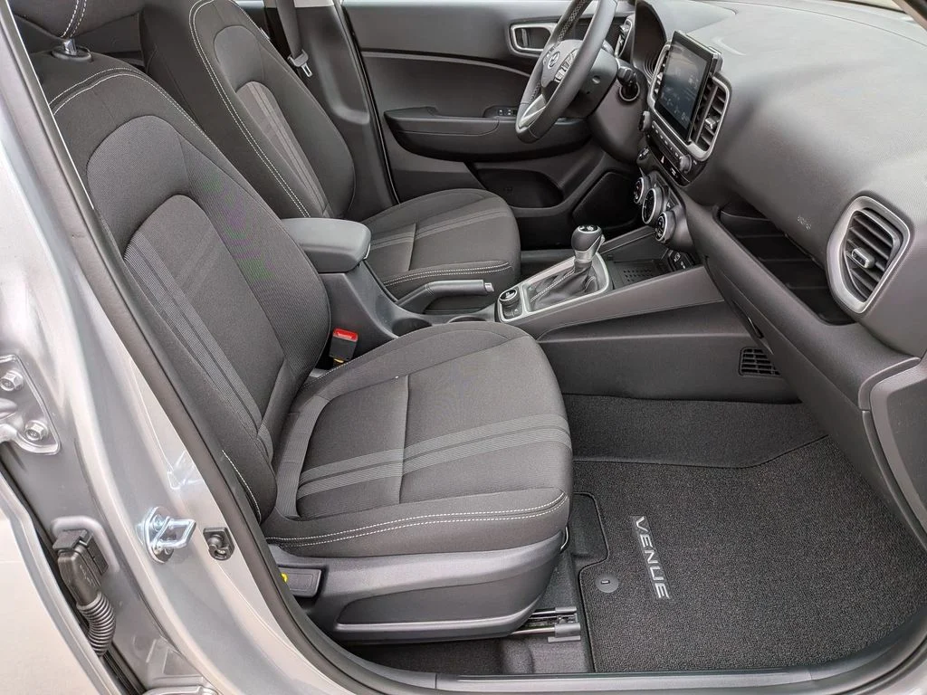 New 2026 Silver Hyundai SEL image 28