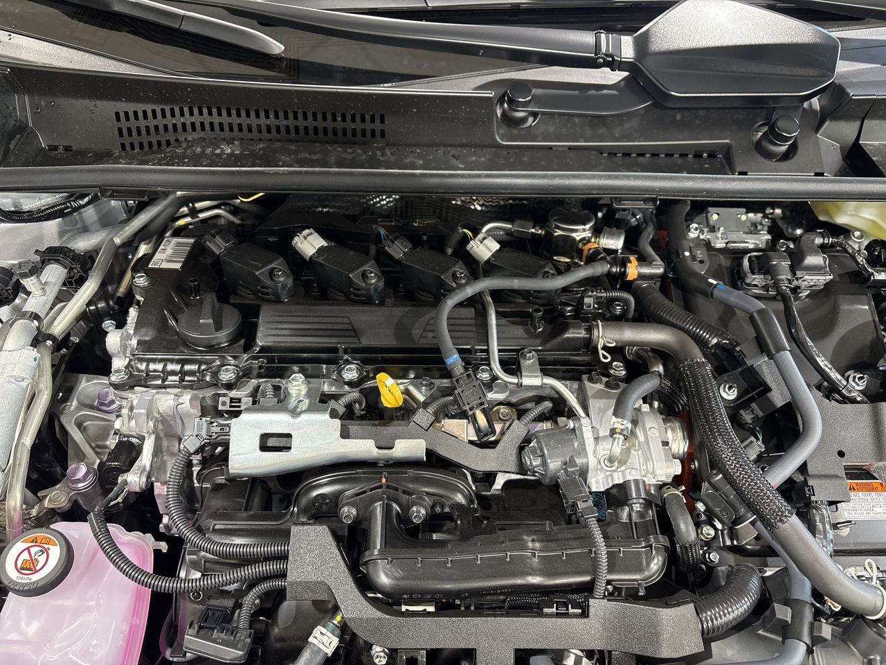 2026 Toyota Prius Plug-in Hybrid XSE - Photo 27