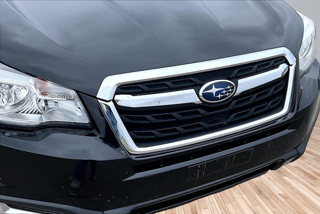 Used 2018 Black Subaru 2.5i Premium image 18