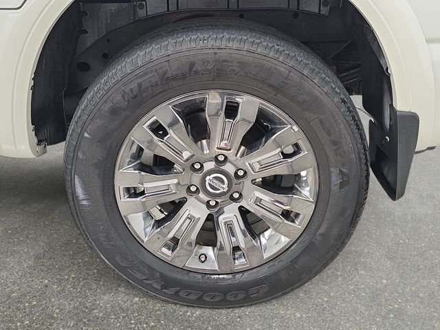 Used 2017 White Nissan Platinum Reserve image 31