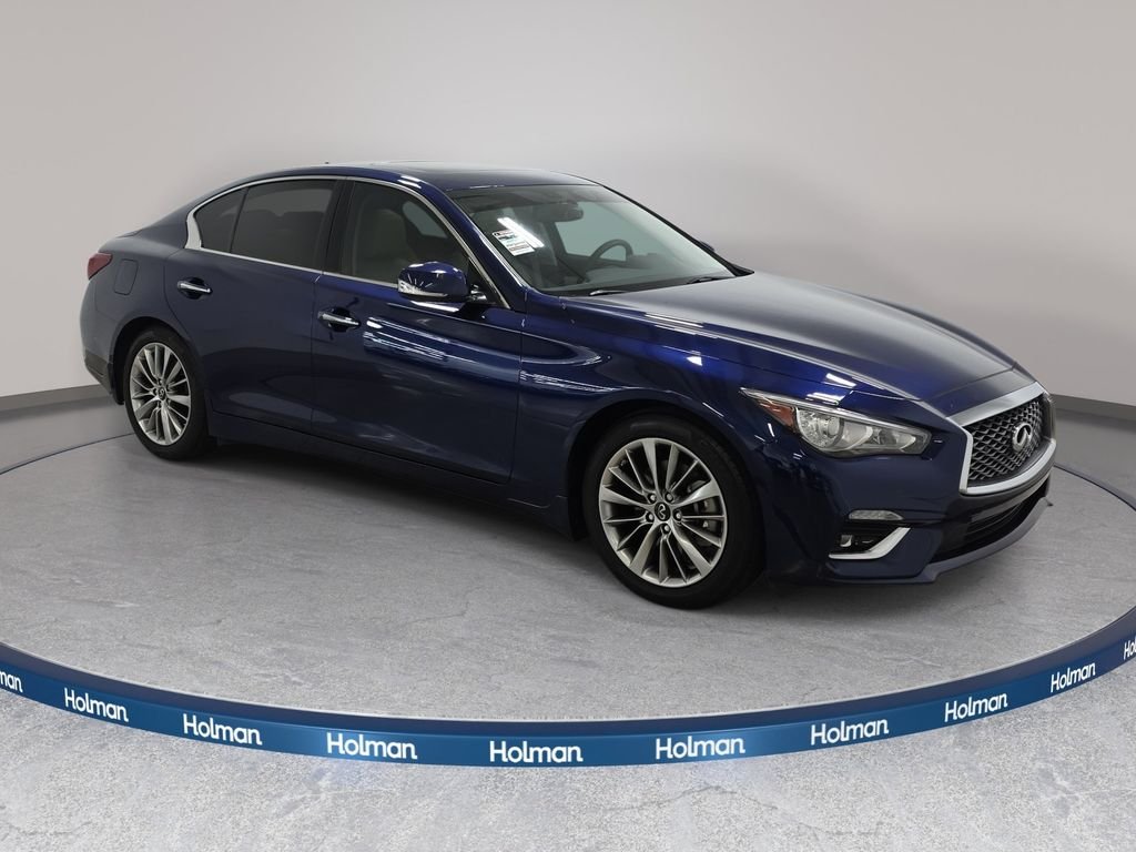 Certified Used 2023 Grand Blue INFINITI LUXE image 3