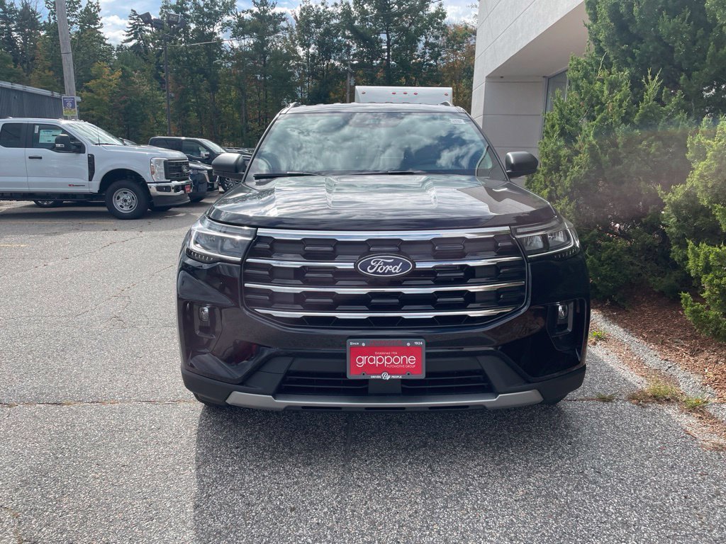New 2027 Agate Black Metallic Ford Active image 3