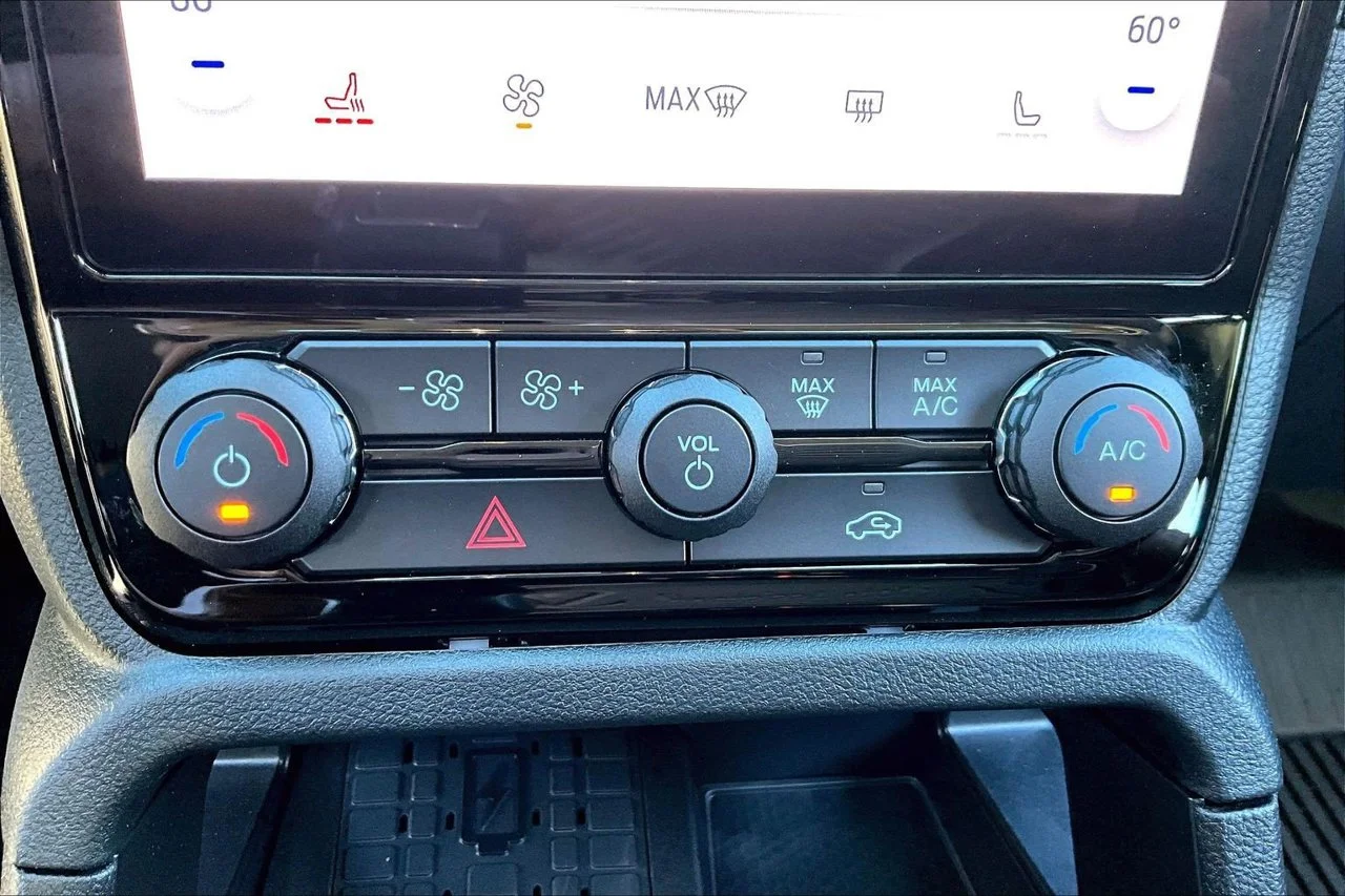 Used 2026 Gray Ford XLT image 17