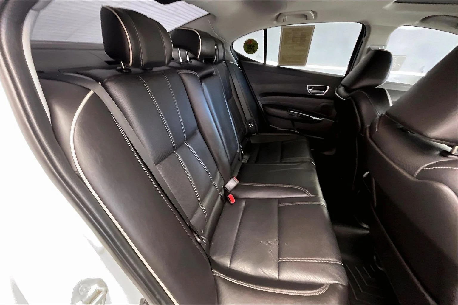 Used 2018 Bellanova White Pearl Acura 3.5L V6 image 18