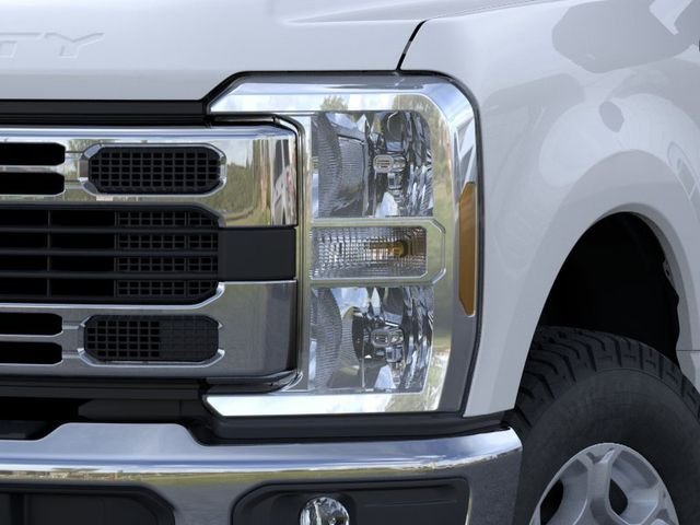 New 2026 White Ford XLT image 18