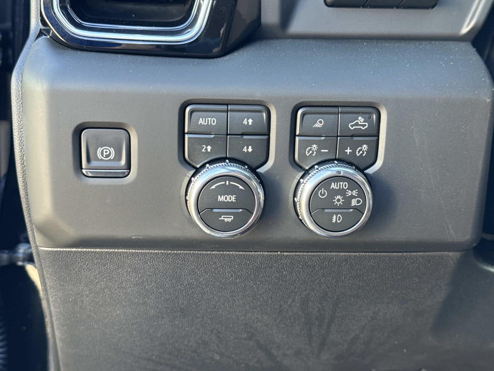 2026 GMC Sierra 2500HD Denali Ultimate - Photo 11