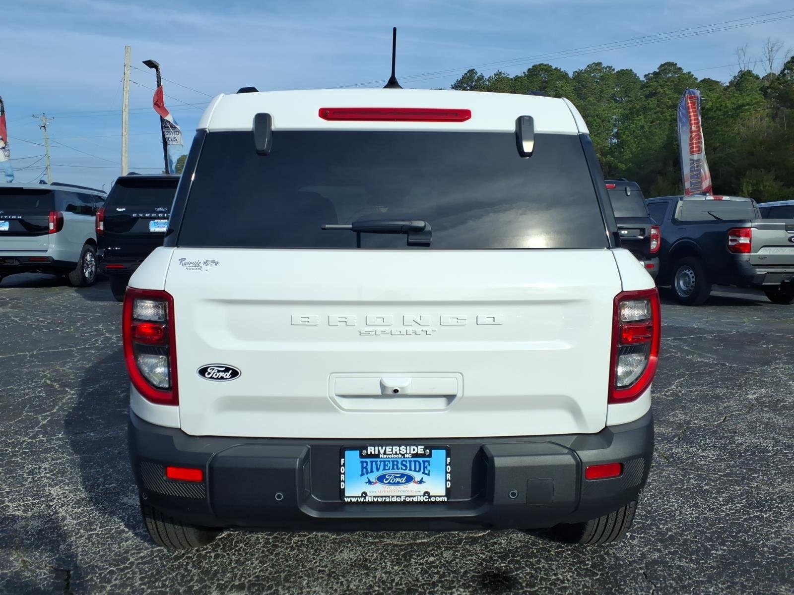 New 2026 Oxford White Ford Big Bend® image 4