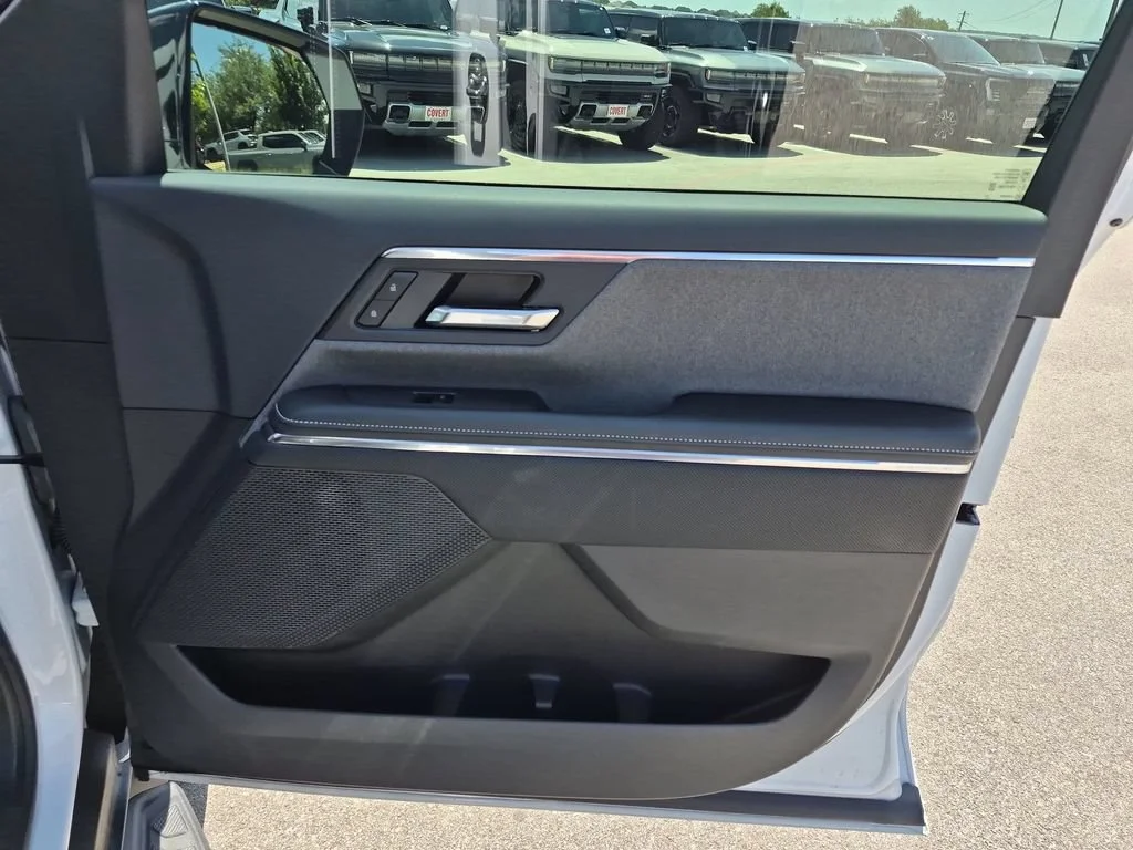 New 2026 Summit White GMC Elevation Standard Range image 34