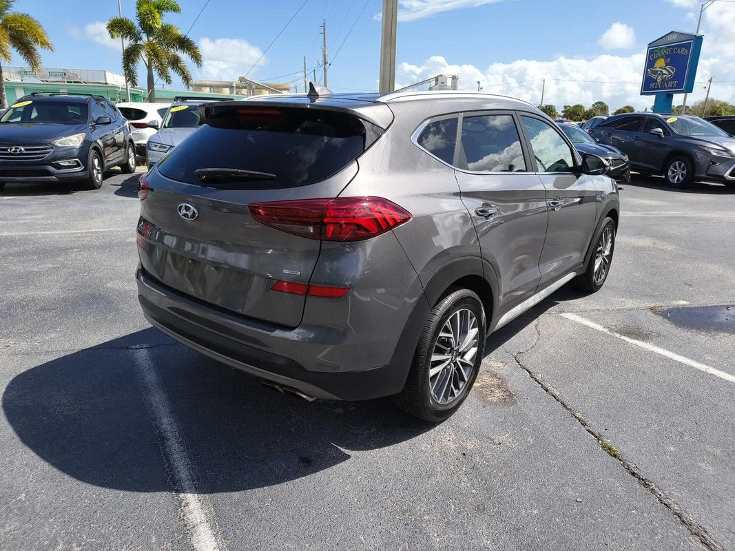 Used 2021  Hyundai Limited image 5