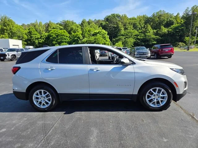 Used 2022 Silver Ice Metallic Chevrolet LT image 9